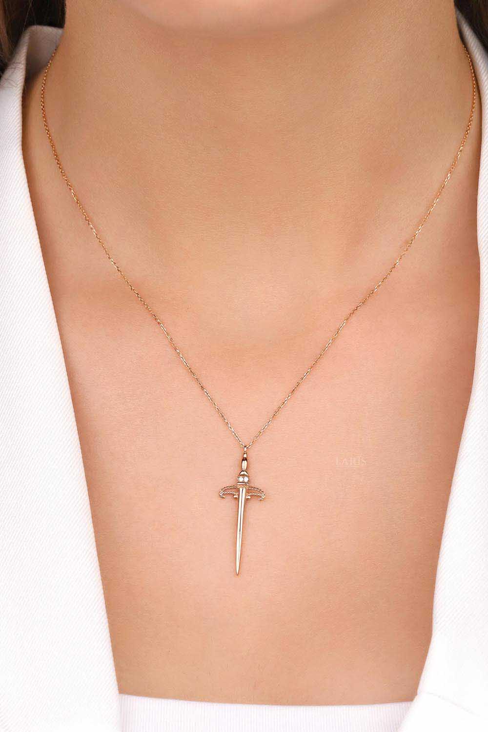 14 Ayar Rose Altın Kılıç Kolye 