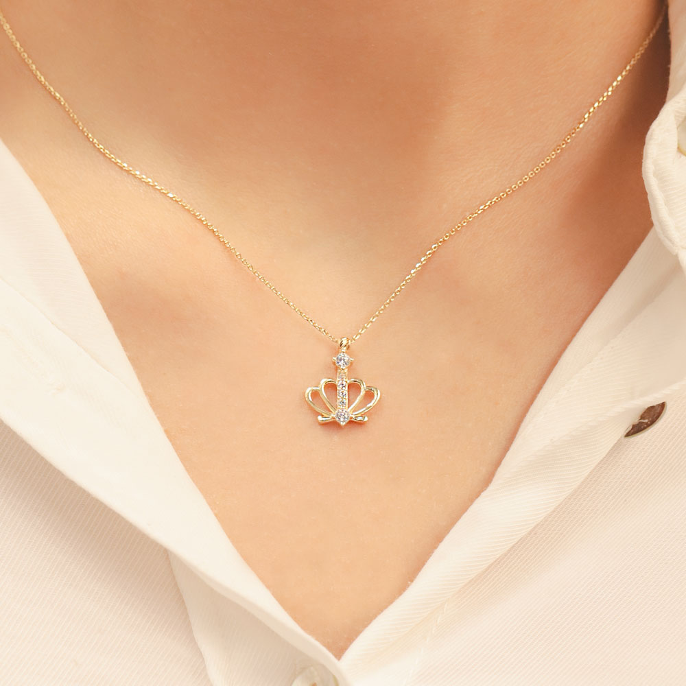 14 Ayar Taç Figürlü Taş Detaylı Altın Kolye