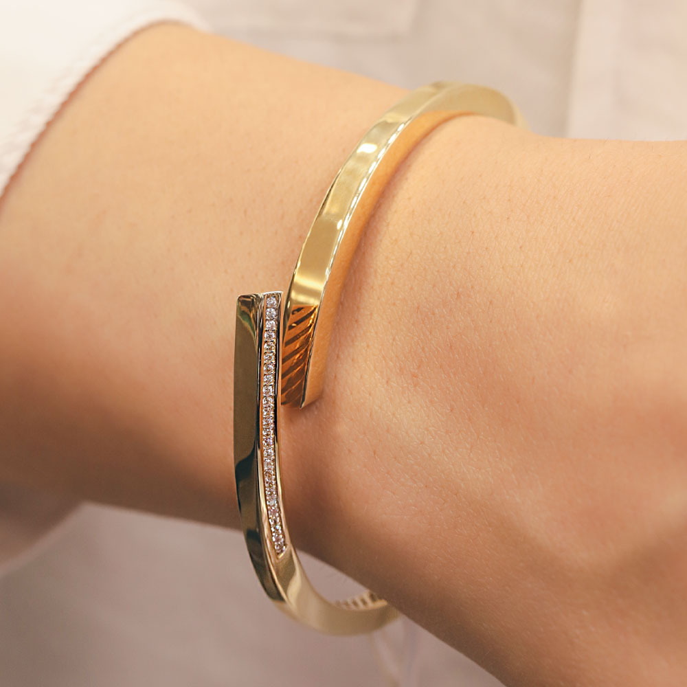 14 Ayar Taş Detaylı Özel Tasarım YAMACHI Altın Kelepçe Bileklik