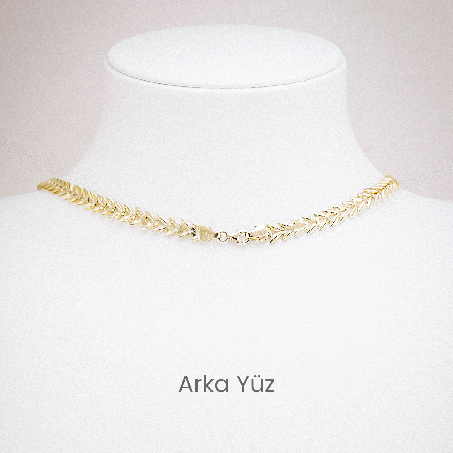 14 Ayar Yaprak Desenli Altın Kolye