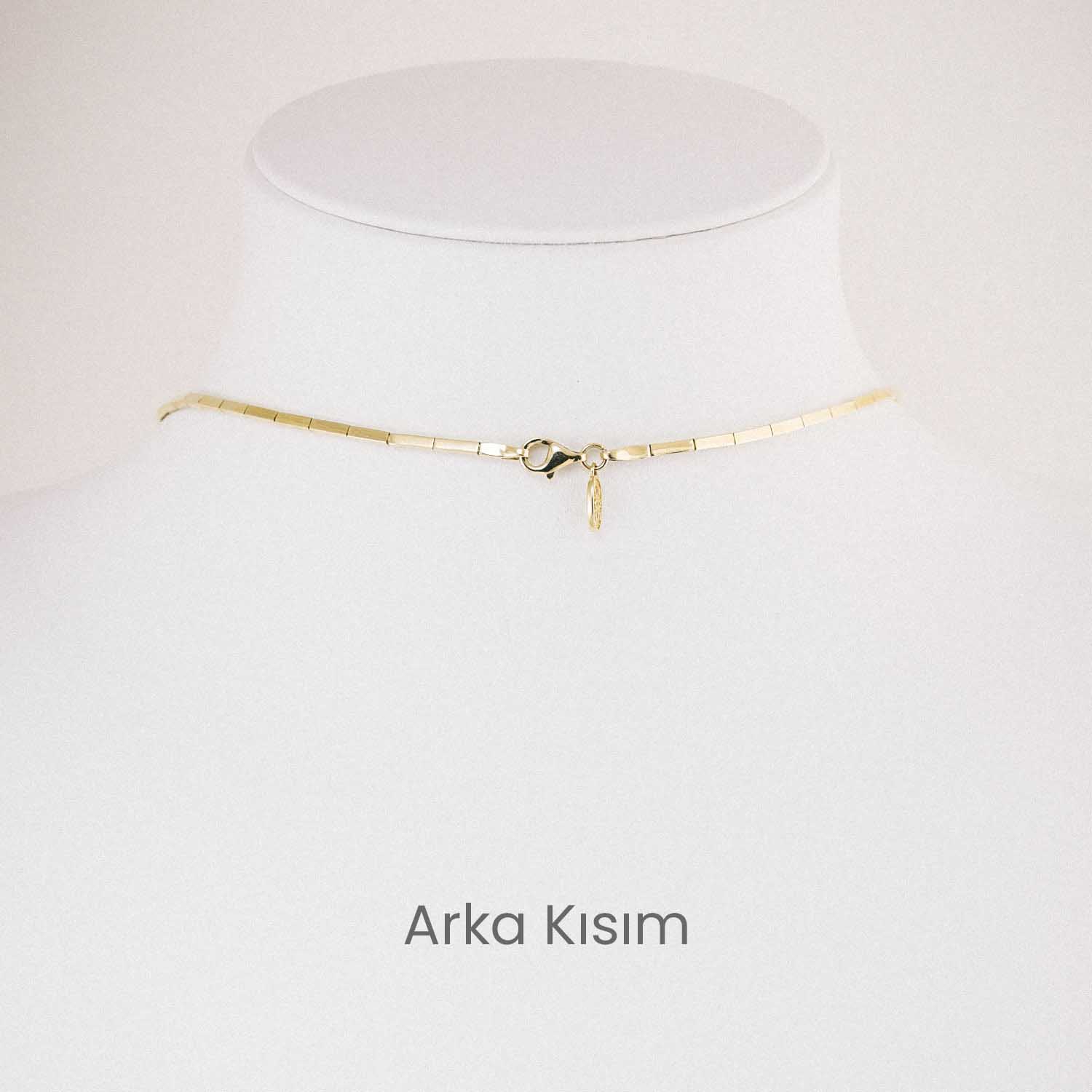 14 Ayar Yaprak Formlu Taşlı Fantezi Set Gerdanlığı