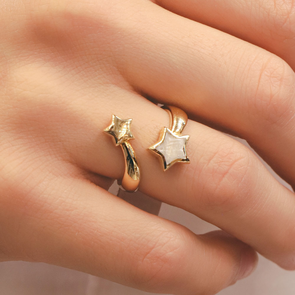 14 Ayar Yıldız Figürlü Taş Detaylı Altın Yüzük