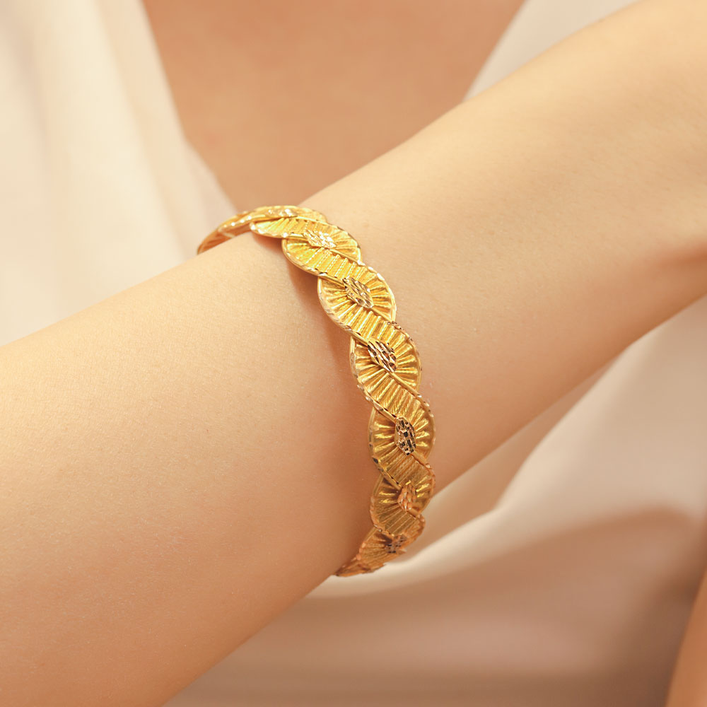 22 Ayar Altın Badem Fiyonk Bilezik