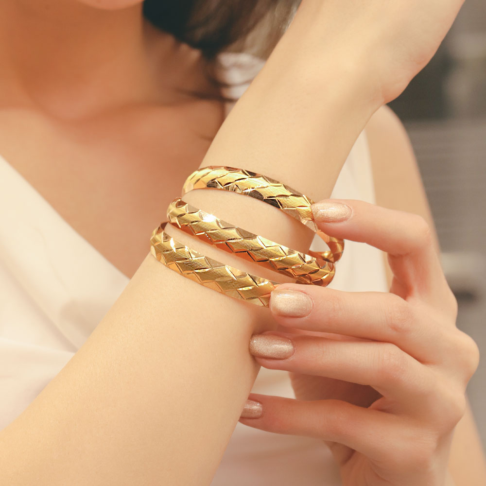 22 Ayar Altın Baklava Desenli Bilezik