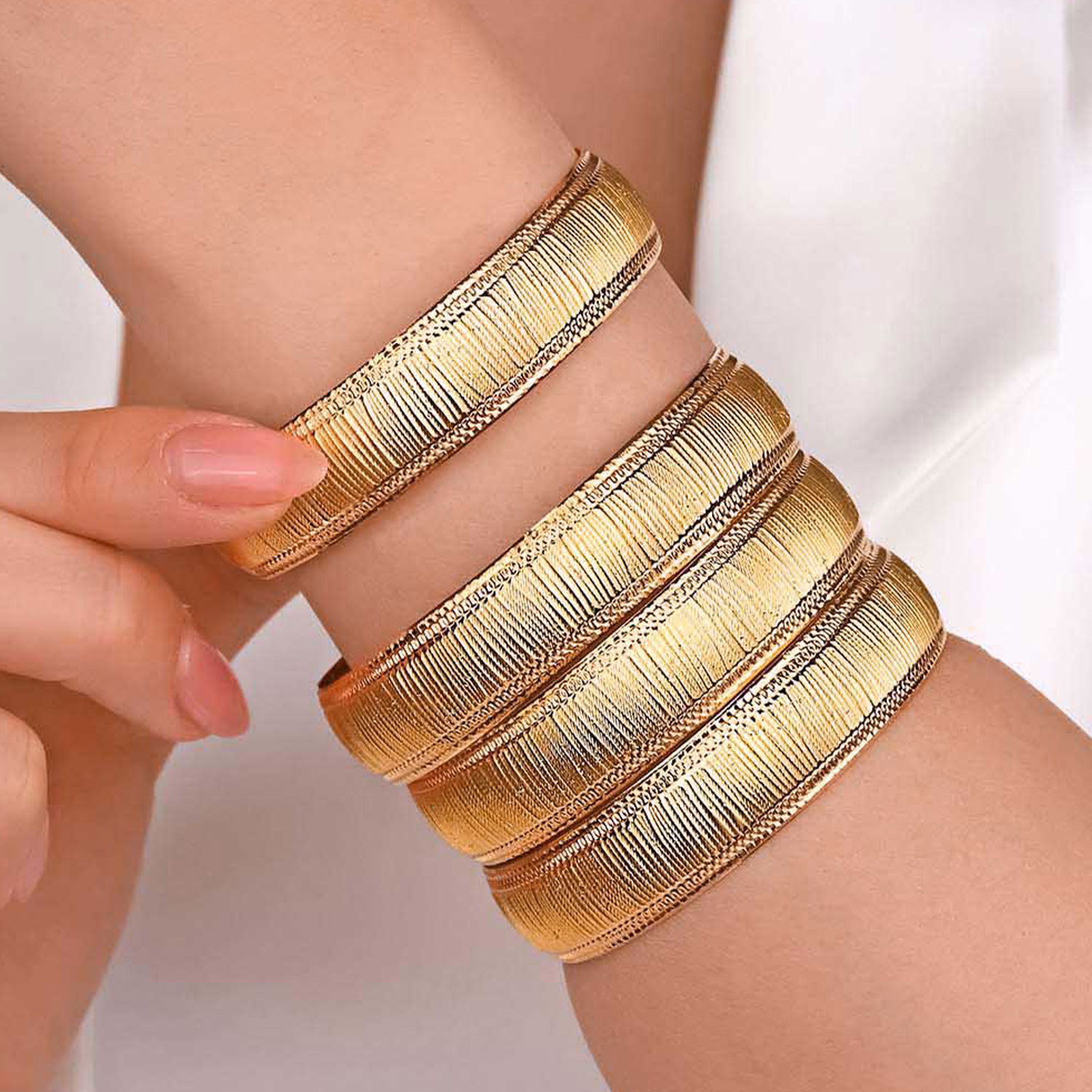 22 Ayar Altın Bilezik 22 Ayar Altın Kadife Bilezik