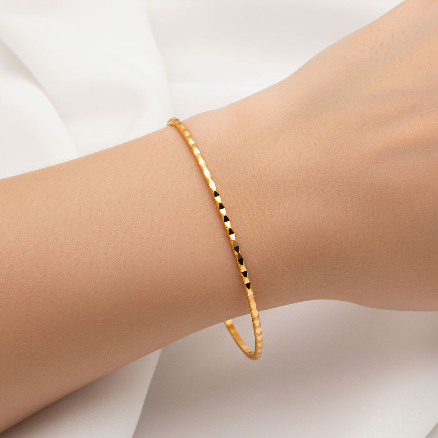 22 Ayar Altın Kalemli Ajda Bilezik