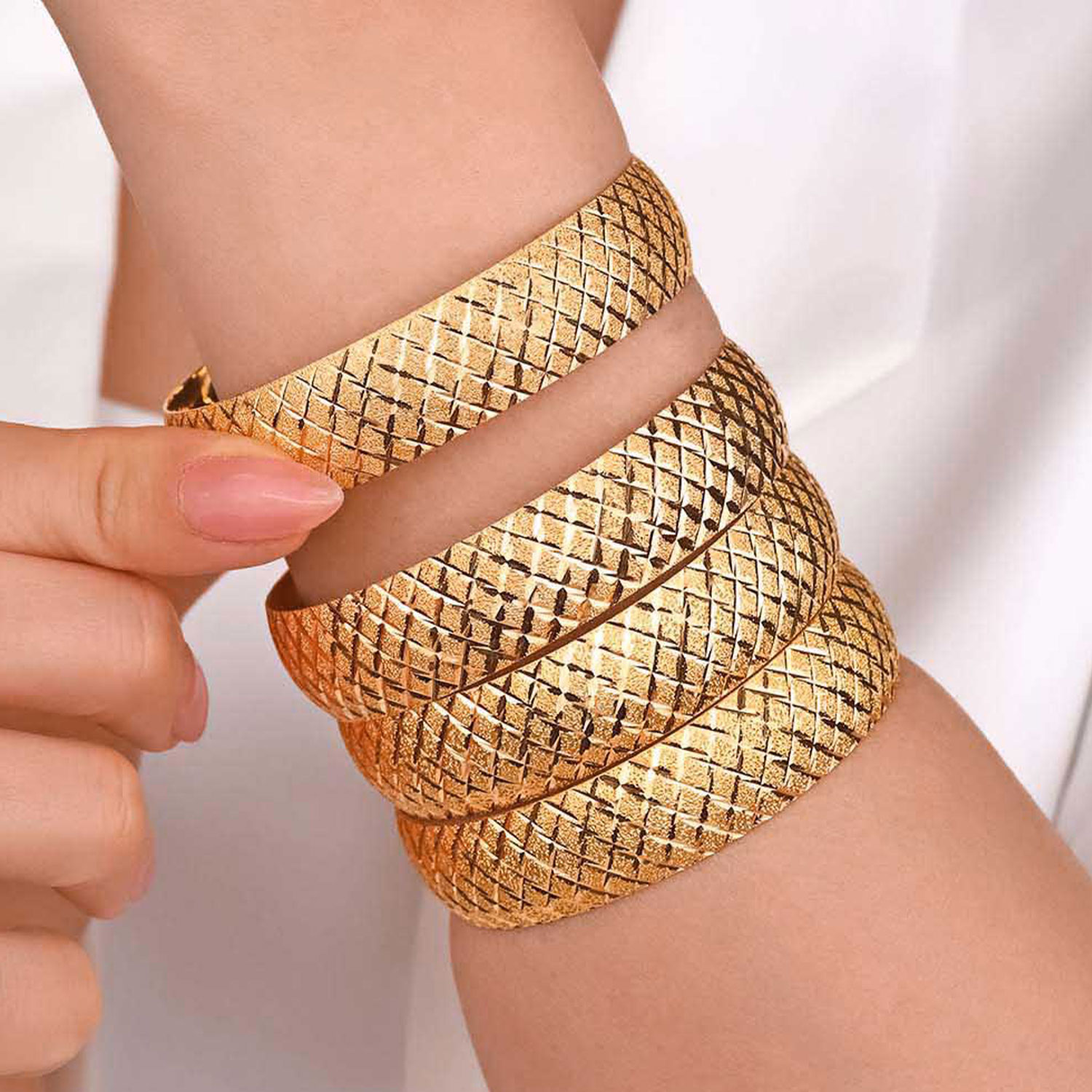 22 Ayar Altın Bilezik 22 Ayar Altın Lazerli Kristal Baklava Bilezik