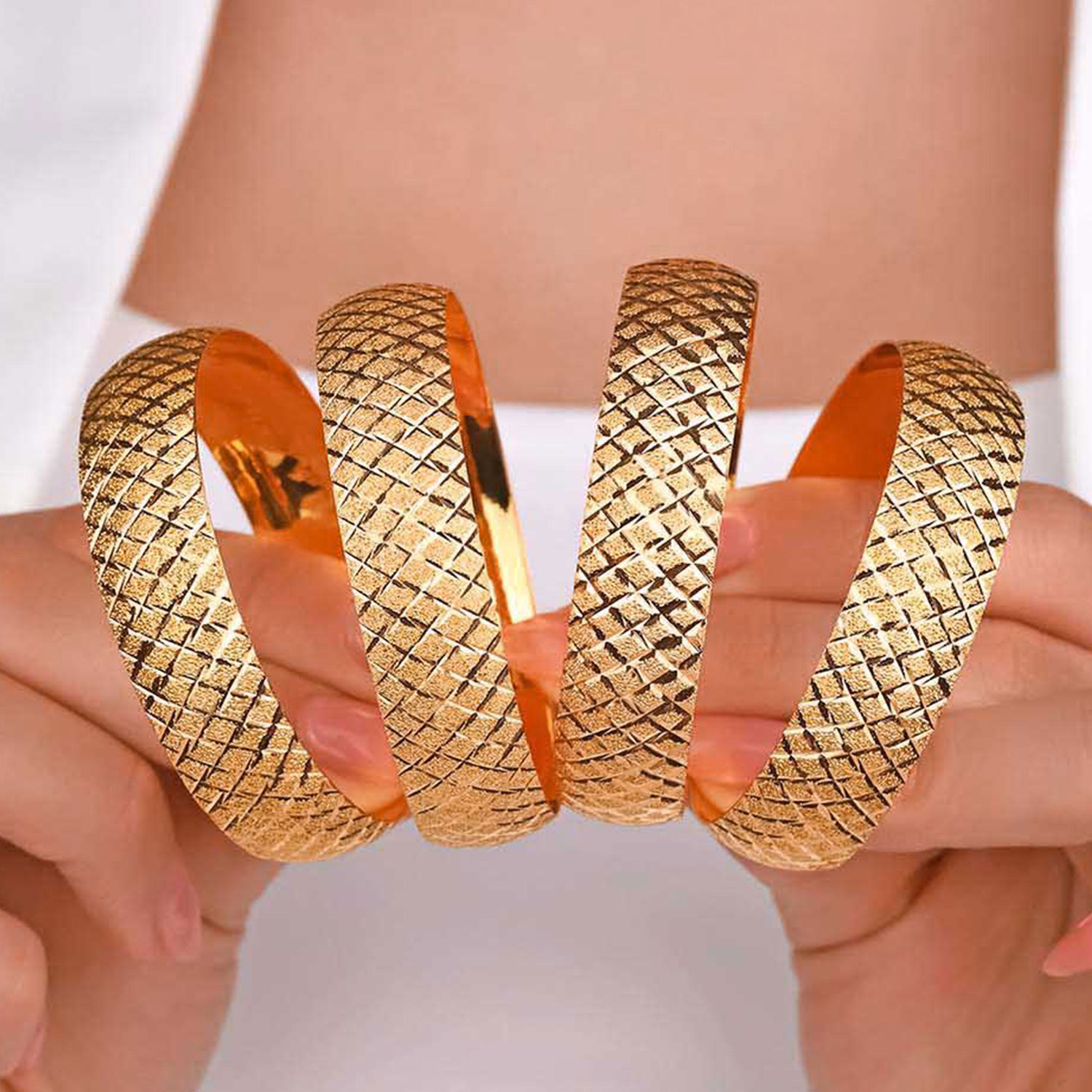 22 Ayar Altın Bilezik 22 Ayar Altın Lazerli Kristal Baklava Bilezik