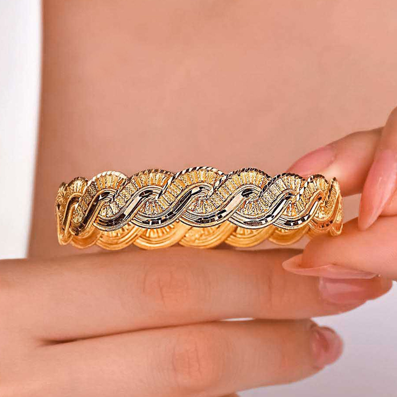 22 Ayar Altın Saç Örgü Bilezik