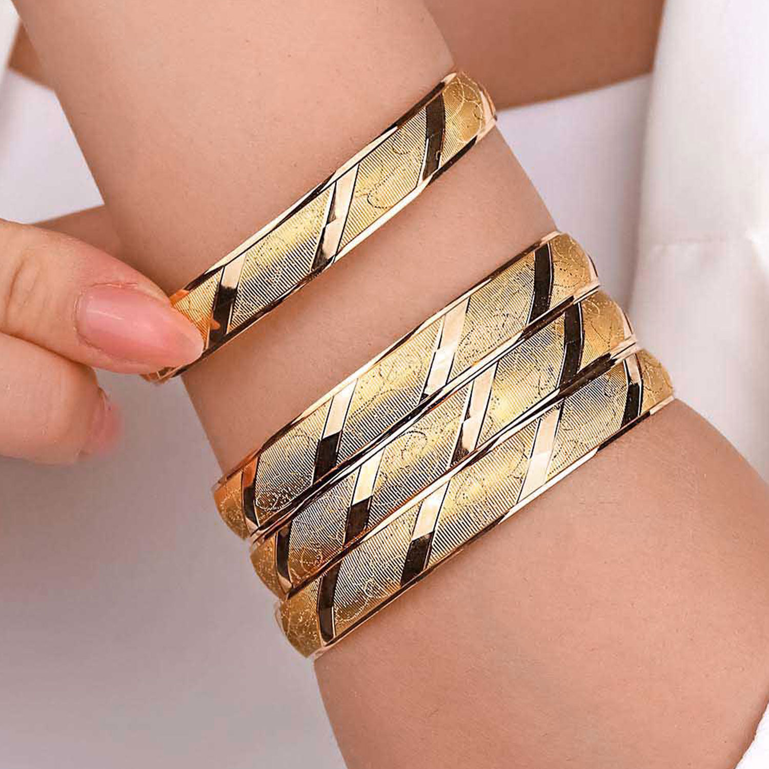 22 Ayar Altın Şeritli Bilezik