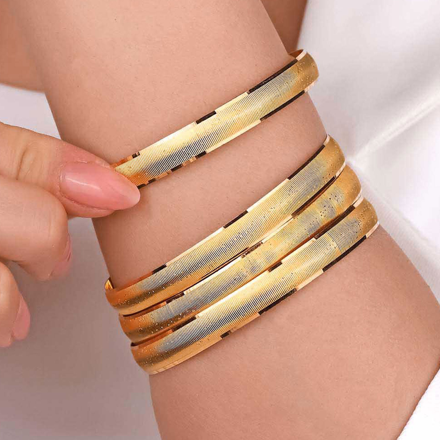 22 Ayar Altın Simli Mat Bilezik