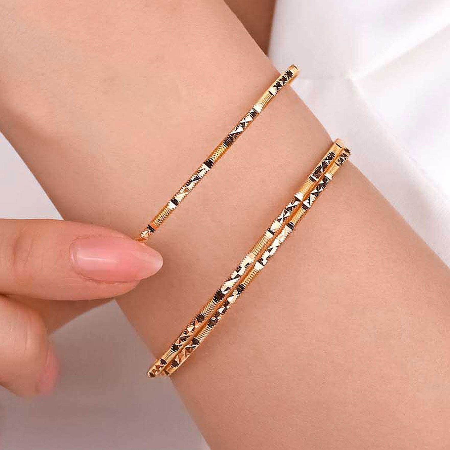 22 Ayar Altın Yıldızlı Ajda Bilezik