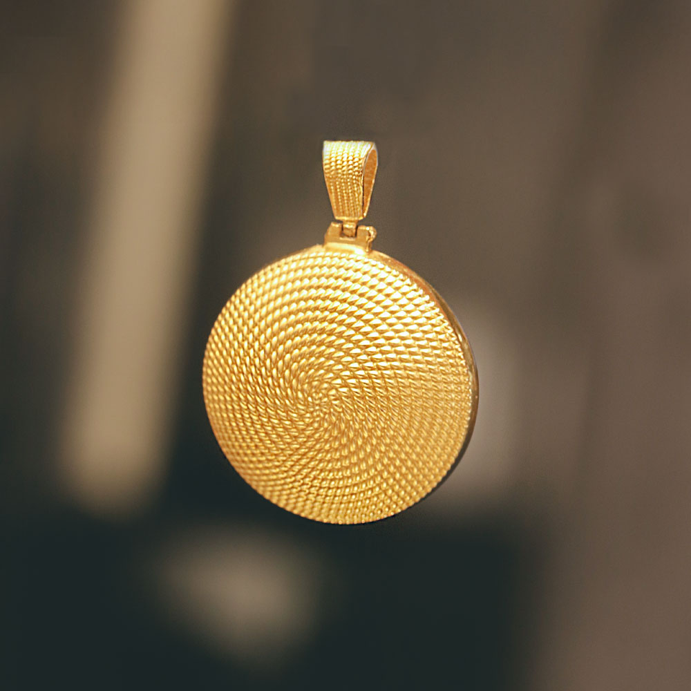 22 Ayar Kolye Ucu 22 Ayar Beypazarı İşçilikli Sarmal Desenli Kolye Ucu