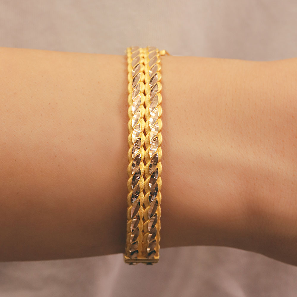 22 Ayar Çift Sıra Burma Kelepçe Altın Bileklik