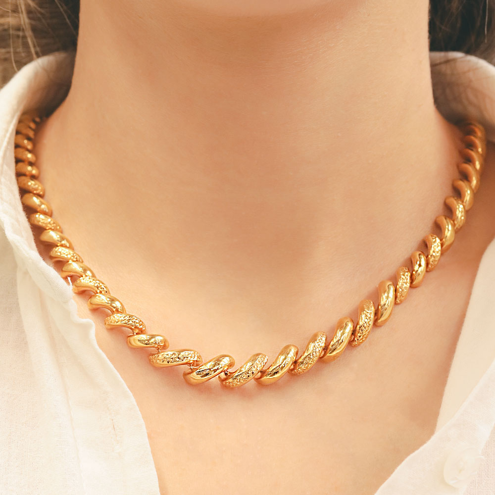 22 Ayar Kalın Kıvrımlı Altın Kolye