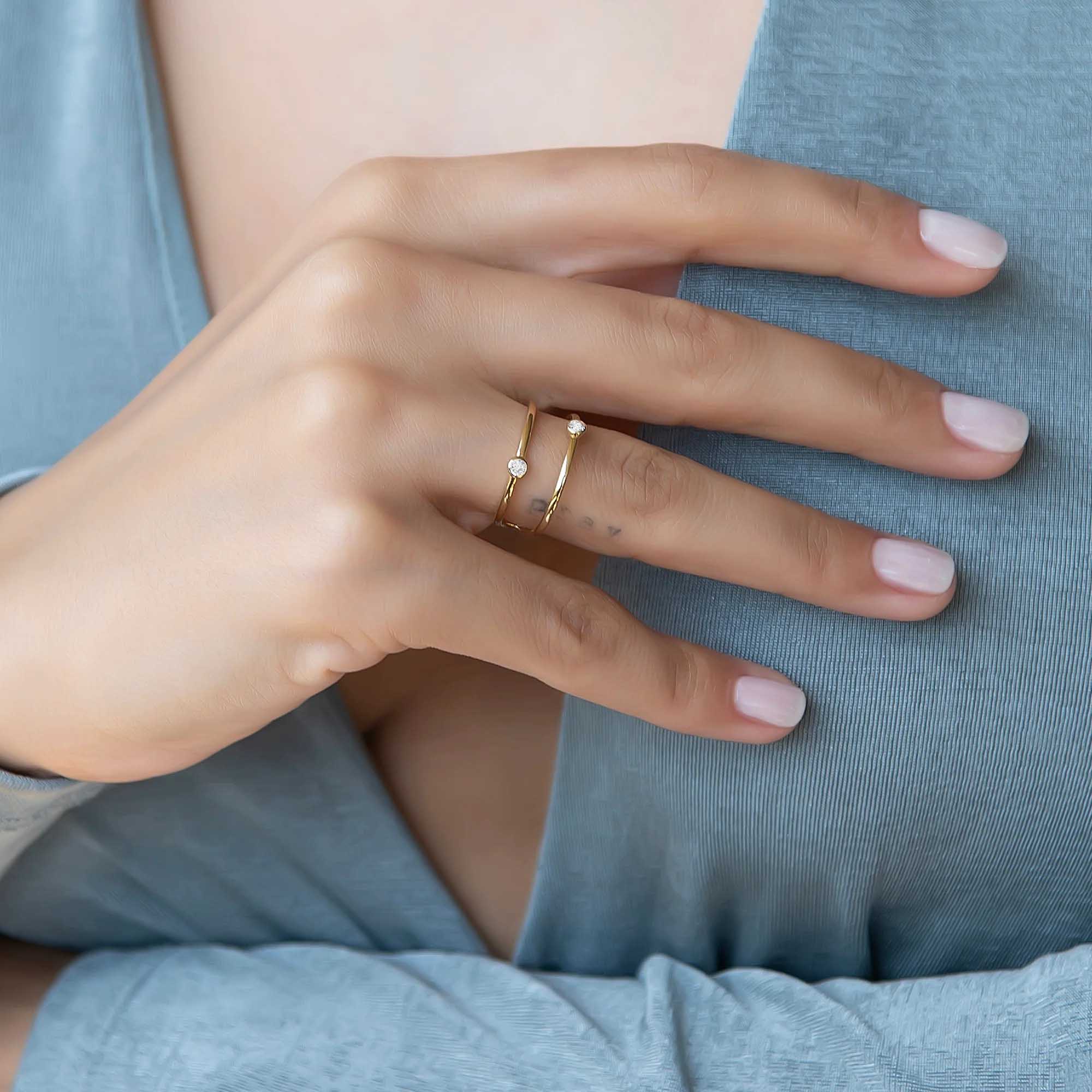 Piano Yüzük Çift Kollu Taş Detaylı Minimal Yüzük